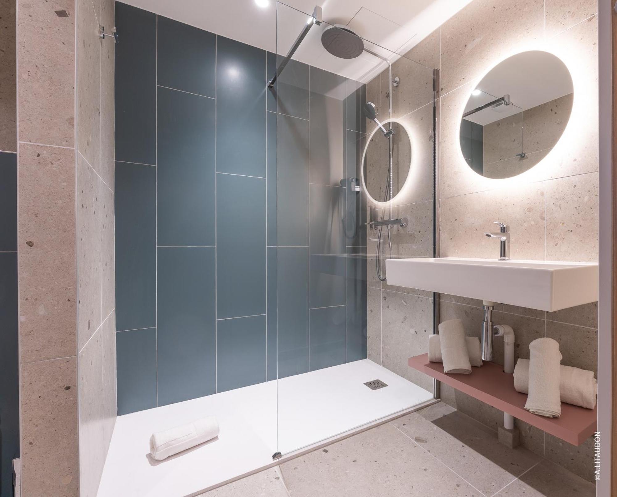 Hotel Panorama 360 En Bresse 4*